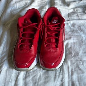 Jordan Max Aura 3 University Red/White